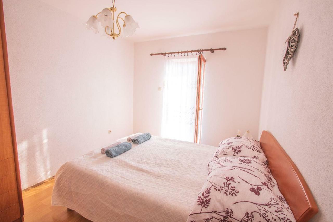 Kristian Apartments Rovigno Esterno foto