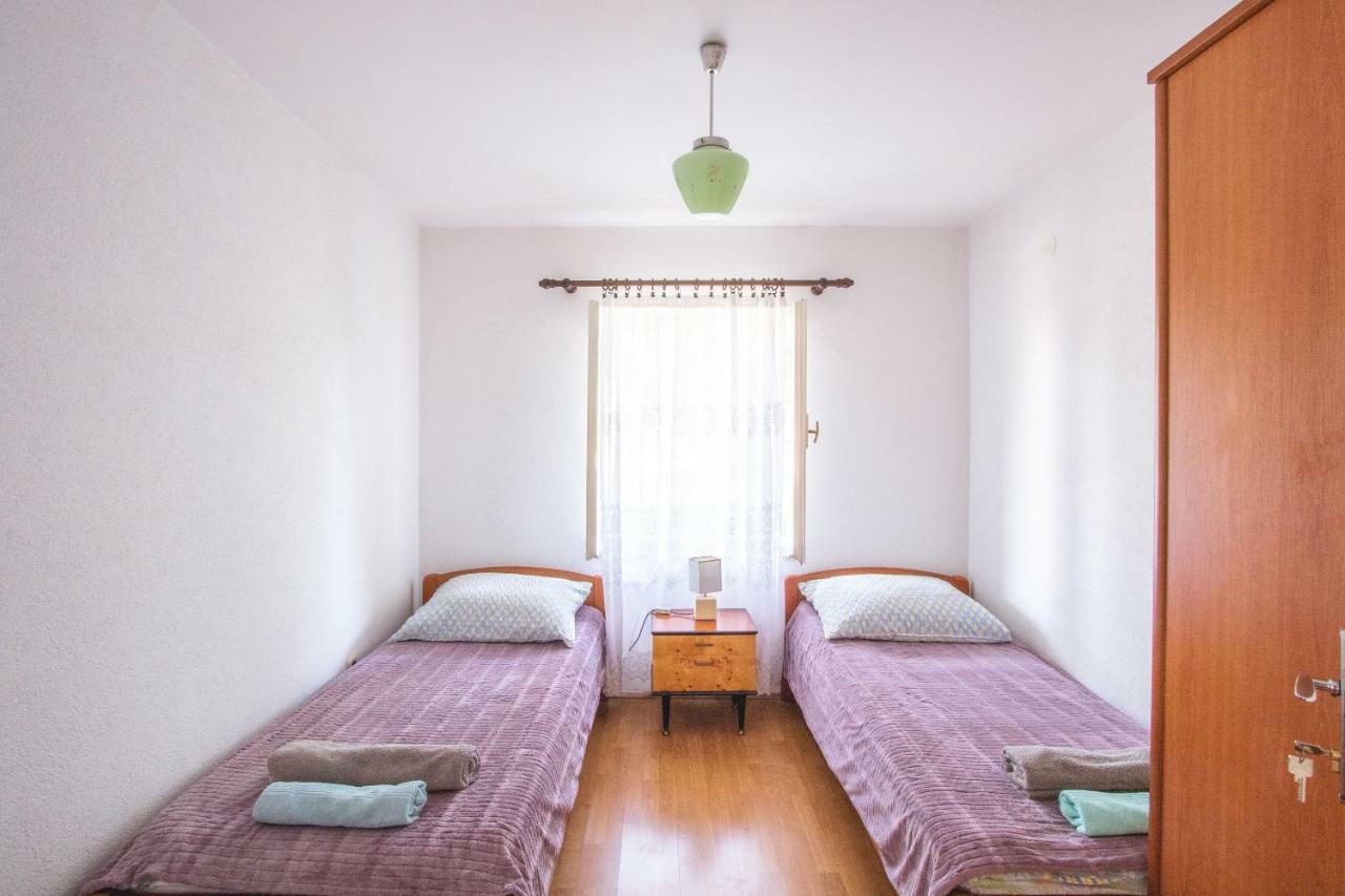 Kristian Apartments Rovigno Esterno foto
