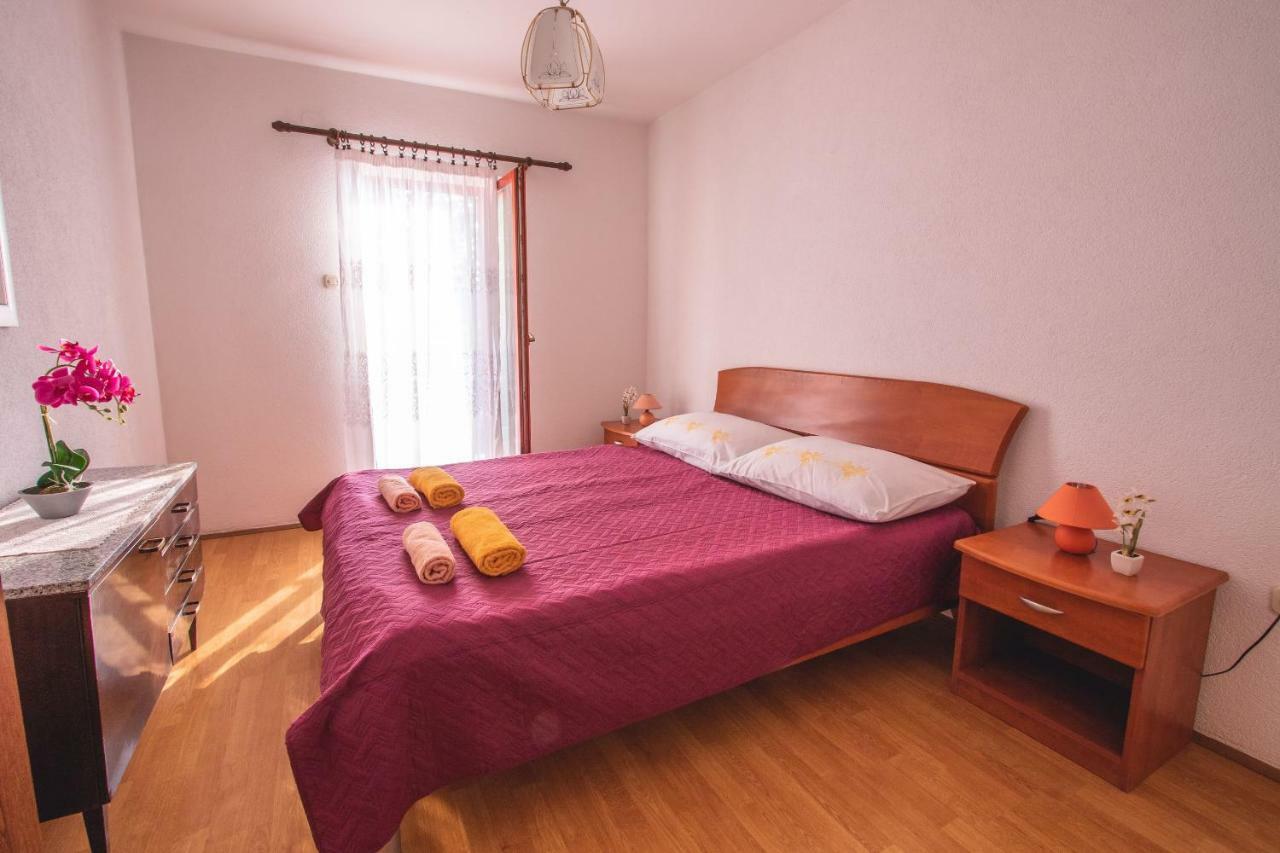 Kristian Apartments Rovigno Esterno foto